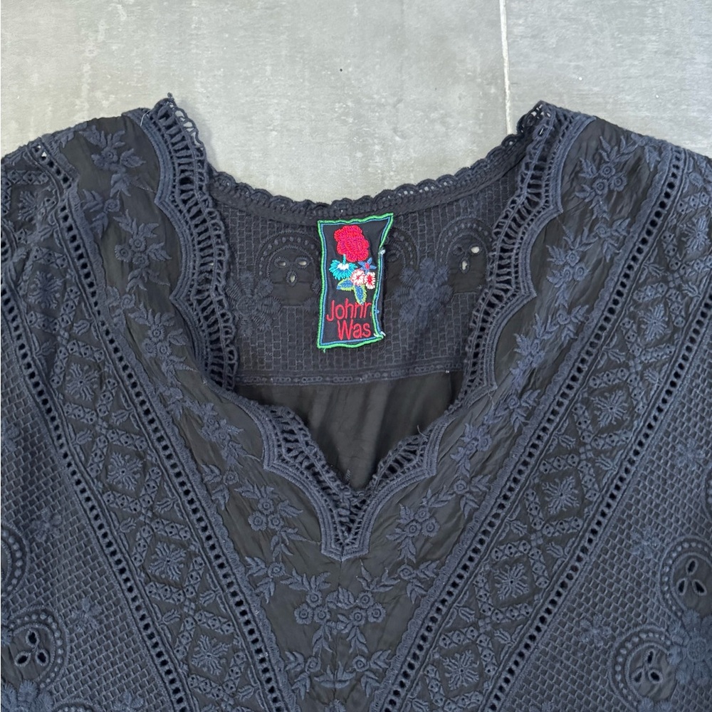 Johnny Was Black Relaxed Pleated Tunic - Picture 3 of 4